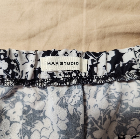 Max Studio Floral Ruched Crepe Ruffle Mini Skirt - Picture 10 of 14